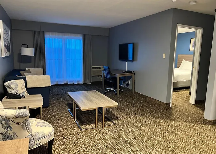 Anchor Inn And Suites